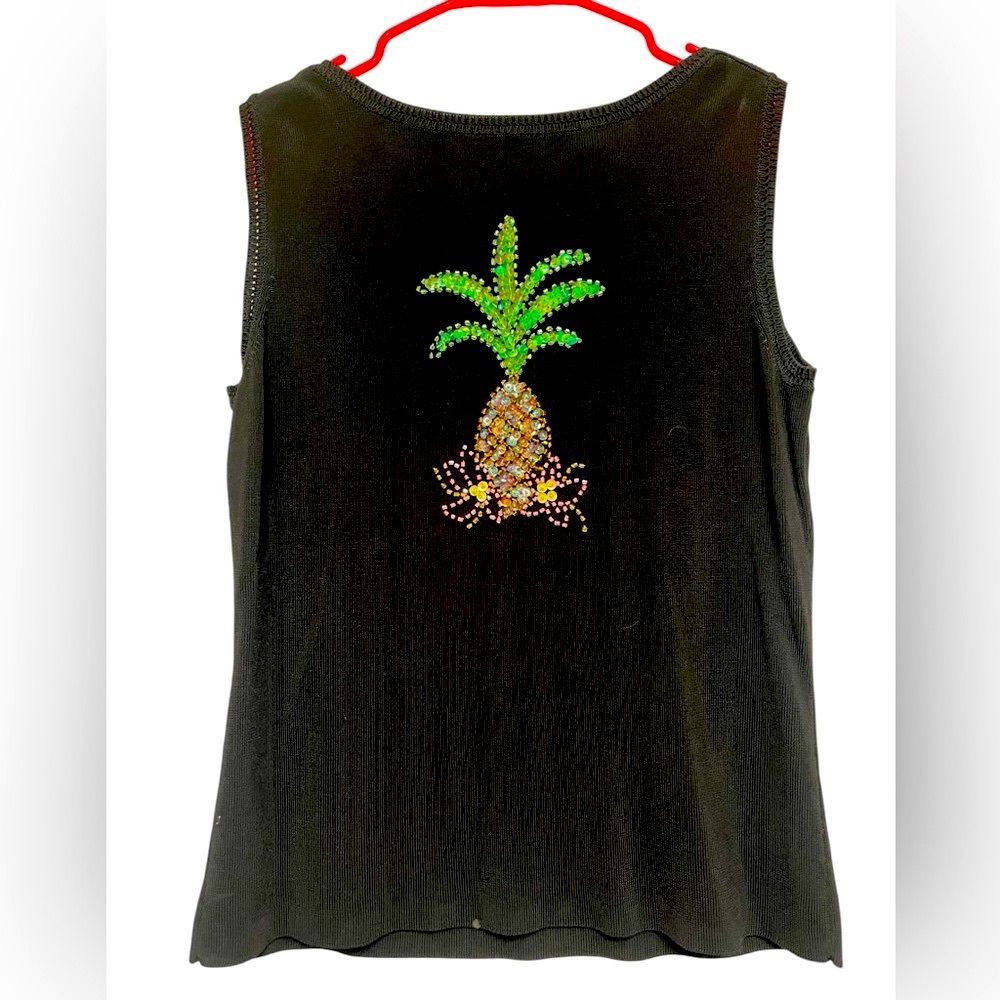 Vintage Lucia Burns Black Sleeveless Top w/ cute Sequin Pineapple Design Sz Lg